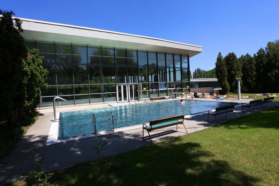 Bazen Motorlet (Bazen Motorlet, Otevírací Doba, wellness centru, dětský bazén, Doba Ceník, Jednorázový vstup) Bazen Motorlet